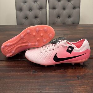 Nike Tiempo Legend 10 Pro AG Soccer Cleats